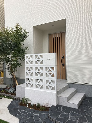 Bgdブログ 沖縄から花ブロックが届きました 新着情報 ビスポークガーデンデザイン